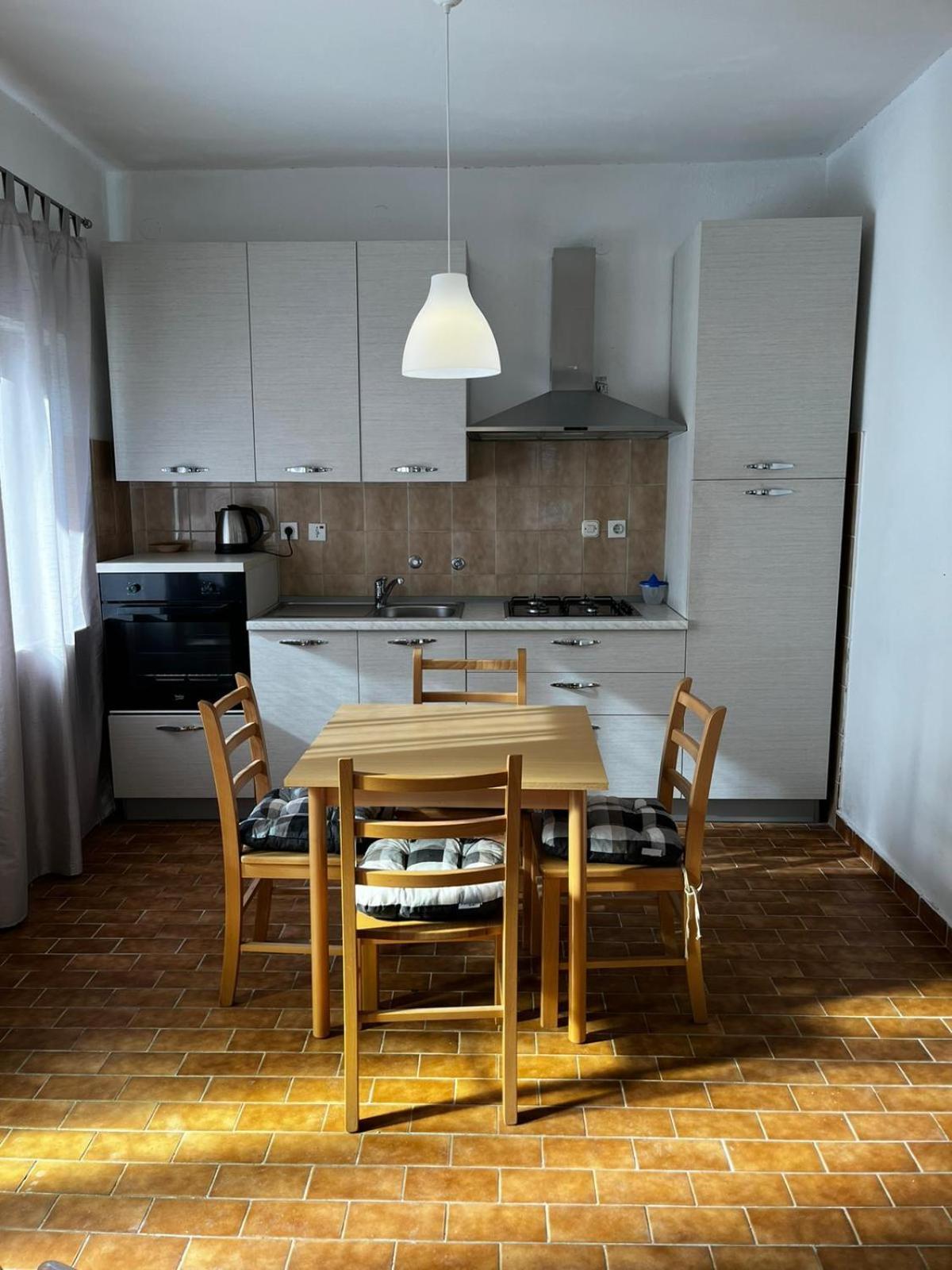 Apartmani Branko Vojnovic Omiš Værelse billede