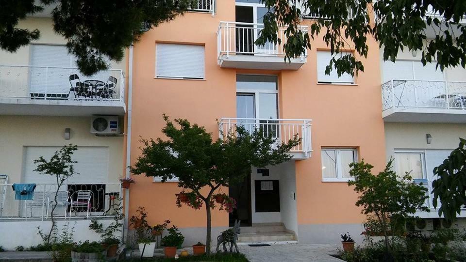 Apartmani Branko Vojnovic Omiš Eksteriør billede
